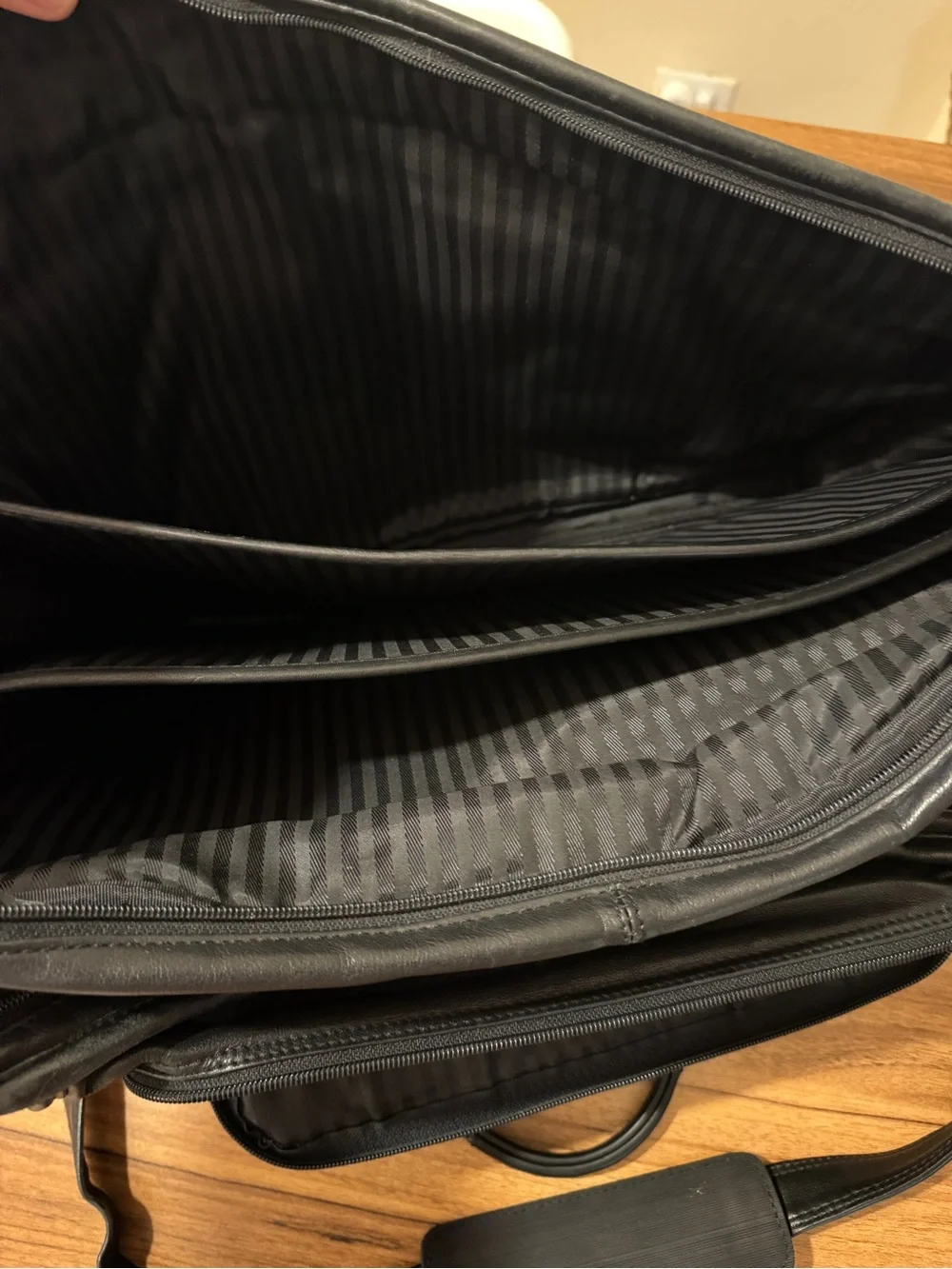 Tumi Black Leather Laptop Bag with Shoulder Strap